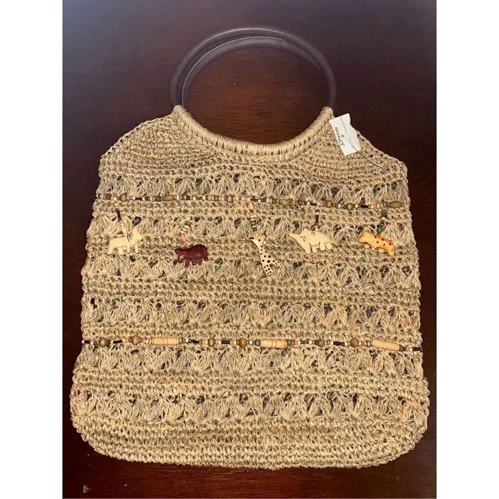 NWT St. John’s bay straw Rafia bag with wooden handles and animals